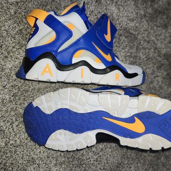 HTF RARE NIKE SNEAKERS TRIED ON INDOORS ON CARPET SIZE 10
